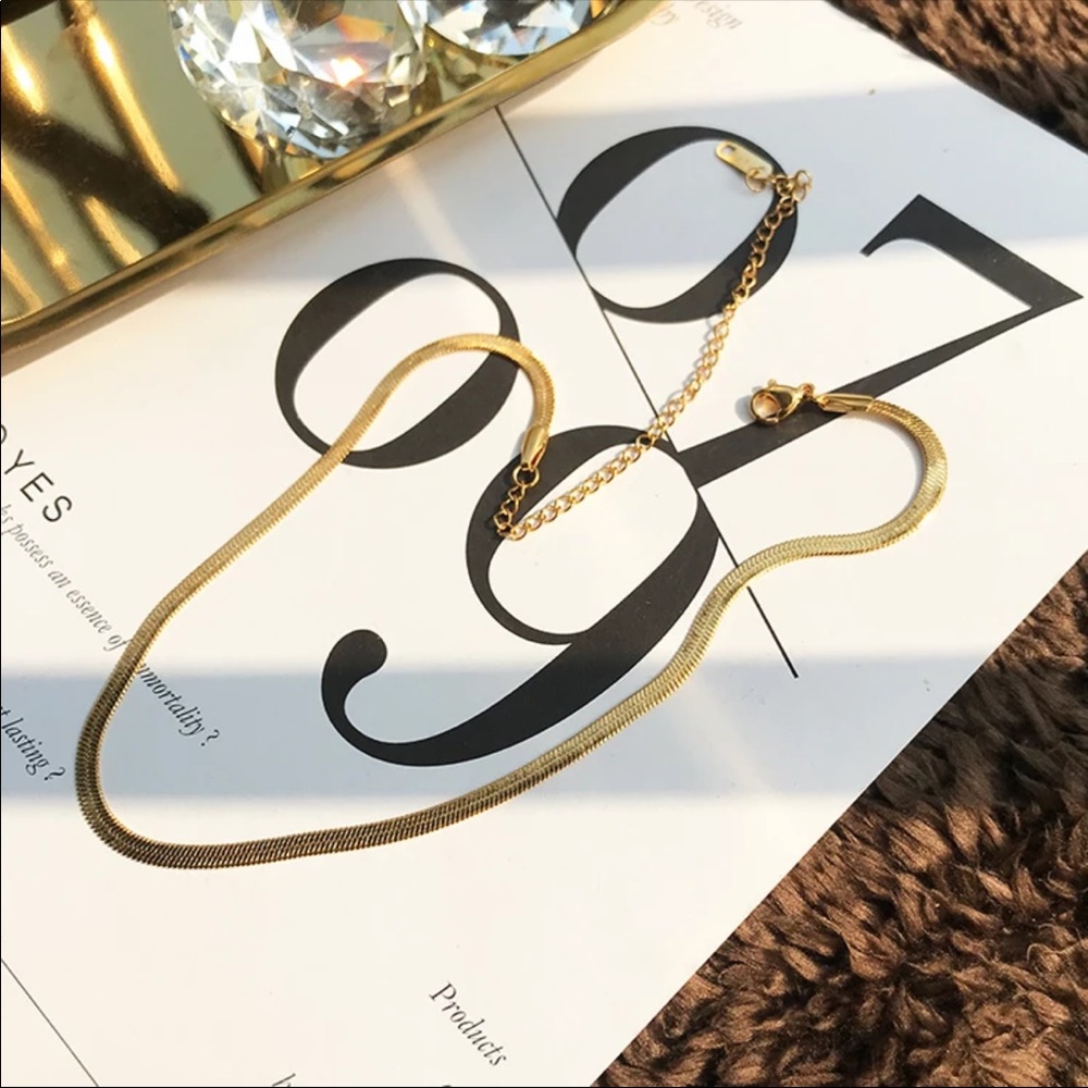 🐍Gold Herringbone Snake Chain Necklace🐍